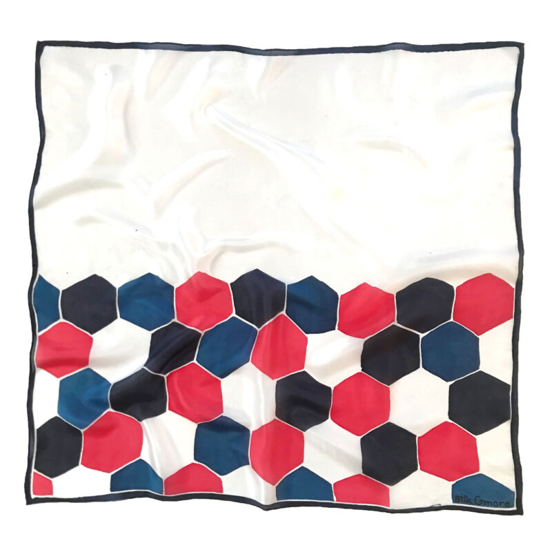 Hexa fehér-kék-piros selyemkendő